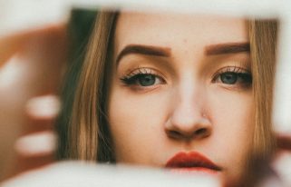 pourquoi on transpire du visage